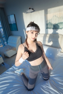 神楽坂真冬 - NO.083 绝对企画-健身美女《温度の香り》[150P+2V-623.52MB]