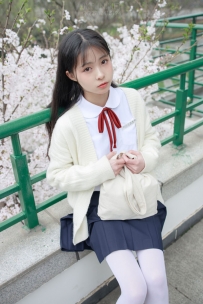 [森萝财团] JKFUN-001 甜米 纯纯的白si学妹 [127P1V-2.61GB]