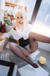 rioko凉凉子 – NO.114 办公室的意外 [35P 394MB]