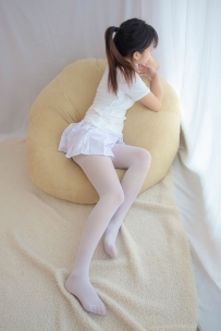 森萝财团 R15-006 水嫩嫩的白si美足 [71P-408MB]